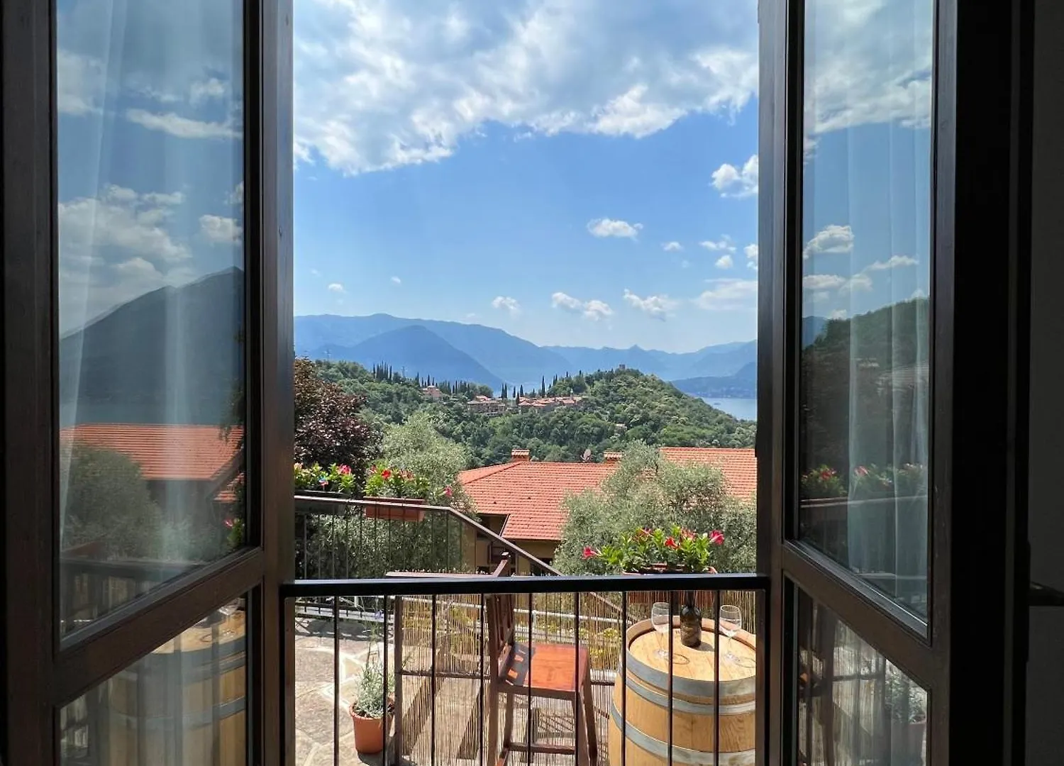 Casa Nima Lake Apartment Perledo Italy